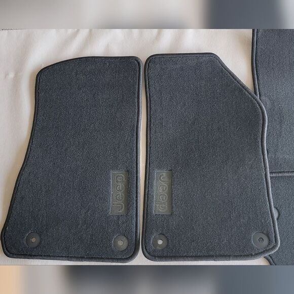 Jeep Gladiator Floor Mat Set Front & Rear Factory OEM Premium Carpet Logo - Picture 6 of 10